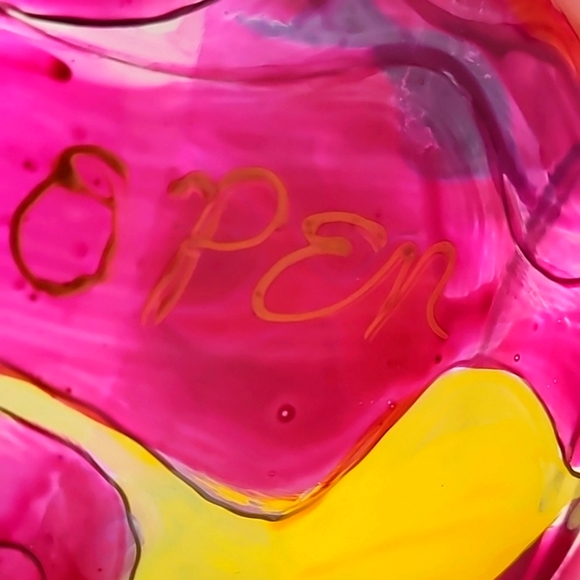 Arcoroc France 1998 hand-painted, signed pink magenta bowl - Picture 7 of 16